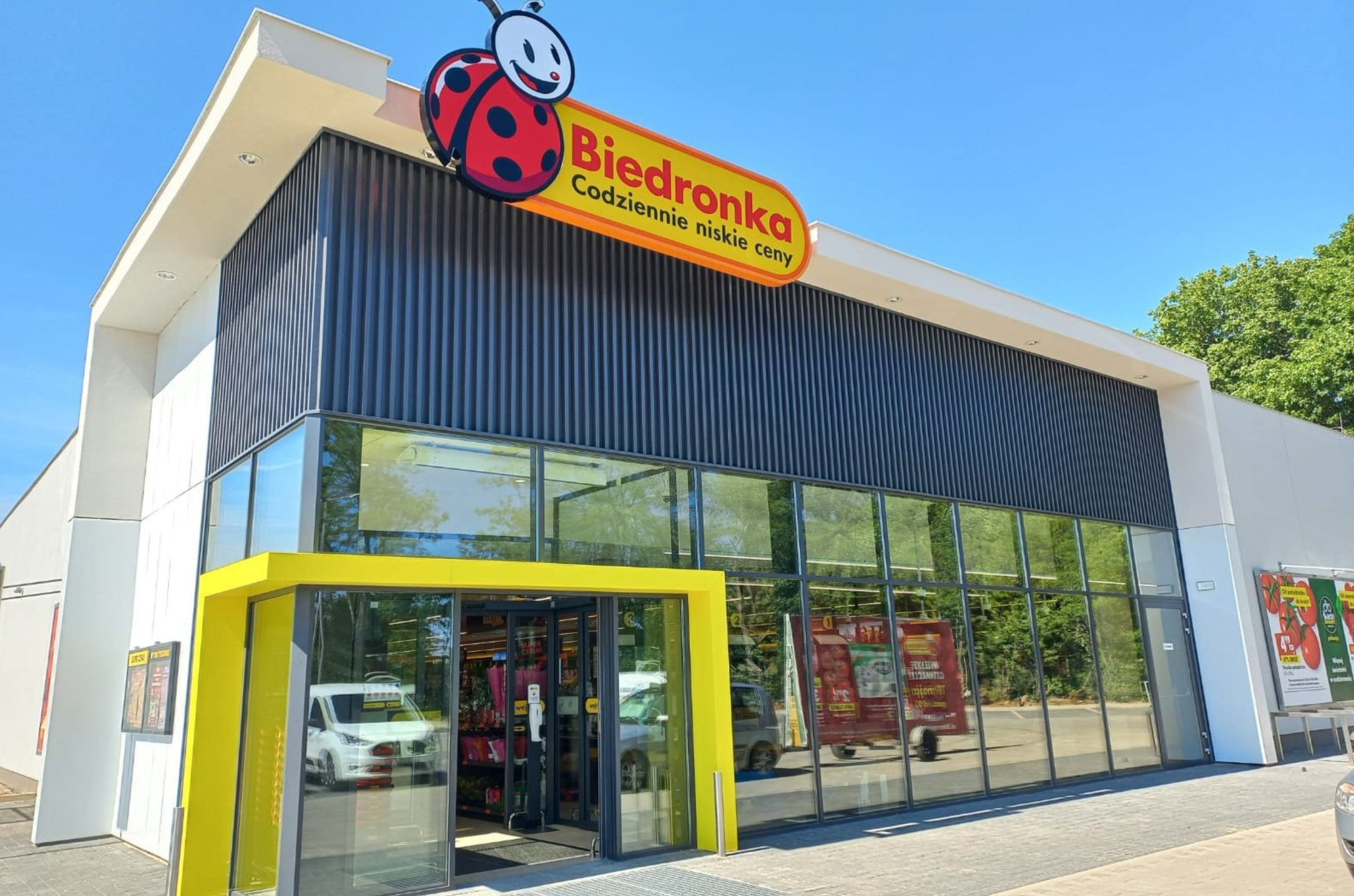 Sklepy<br> Biedronka